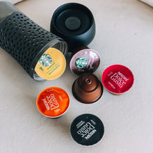 Cargar imagen en el visor de la galería, TRAVEL MUG GRIS - Vaso Involcable original Dolce Gusto